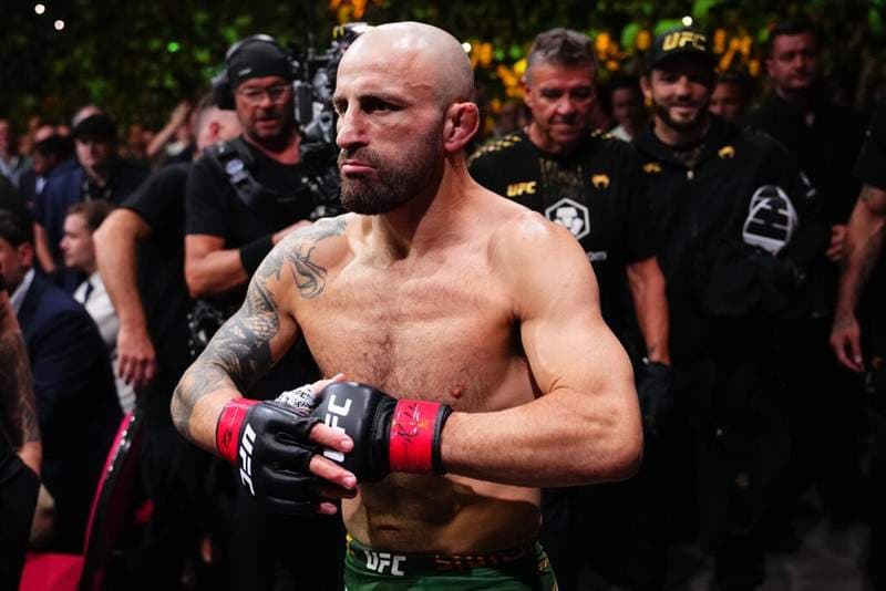 Alexander Volkanovski blames himself for Beneil Dariush snub