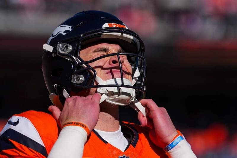 What was Bo Nix doing at Augusta National after breaking his ankle in the NFL playoffs