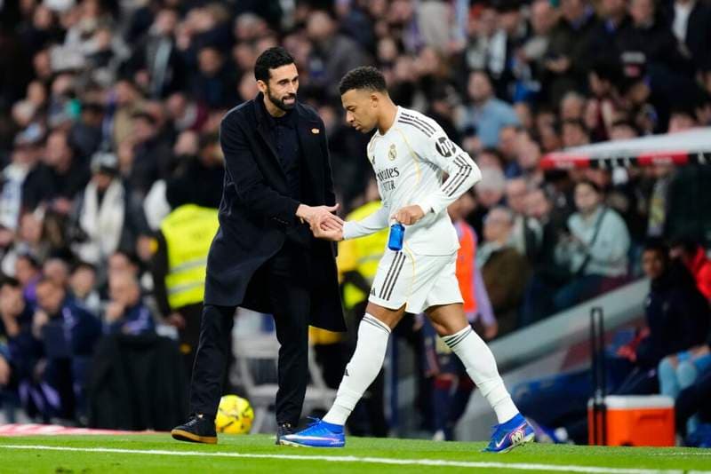 Alvaro Arbeloa reveals if he demoted Kylian Mbappe to Real Madrid’s fourth striker