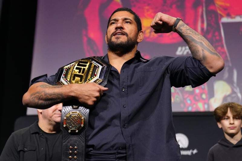Sean O’Malley reveals unusual way he realised heavyweight Alex Pereira is huge and was stunned