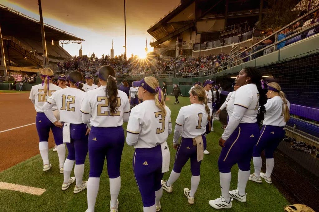 Washington softball has a lot to prove in season's final stretch