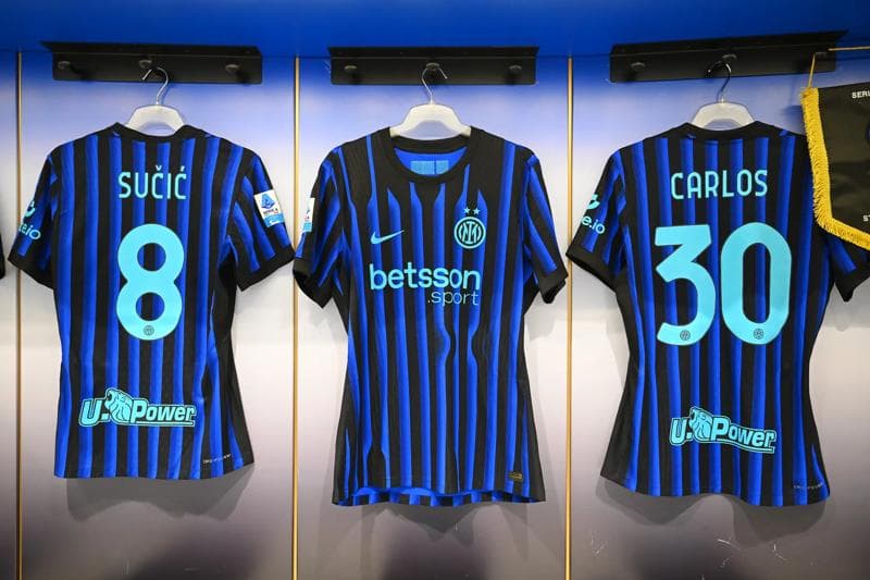 The official line-ups for Inter vs. Parma