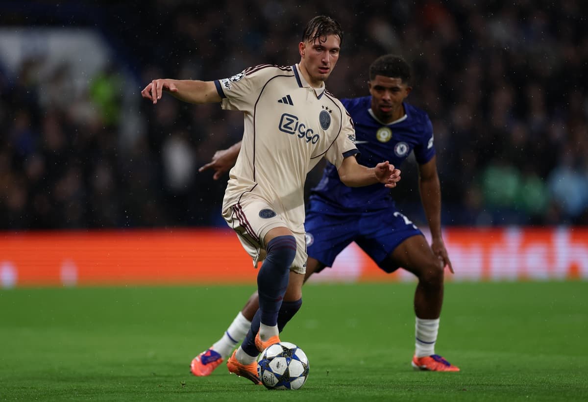 Arsenal plans to send scouts to watch one of their top targets