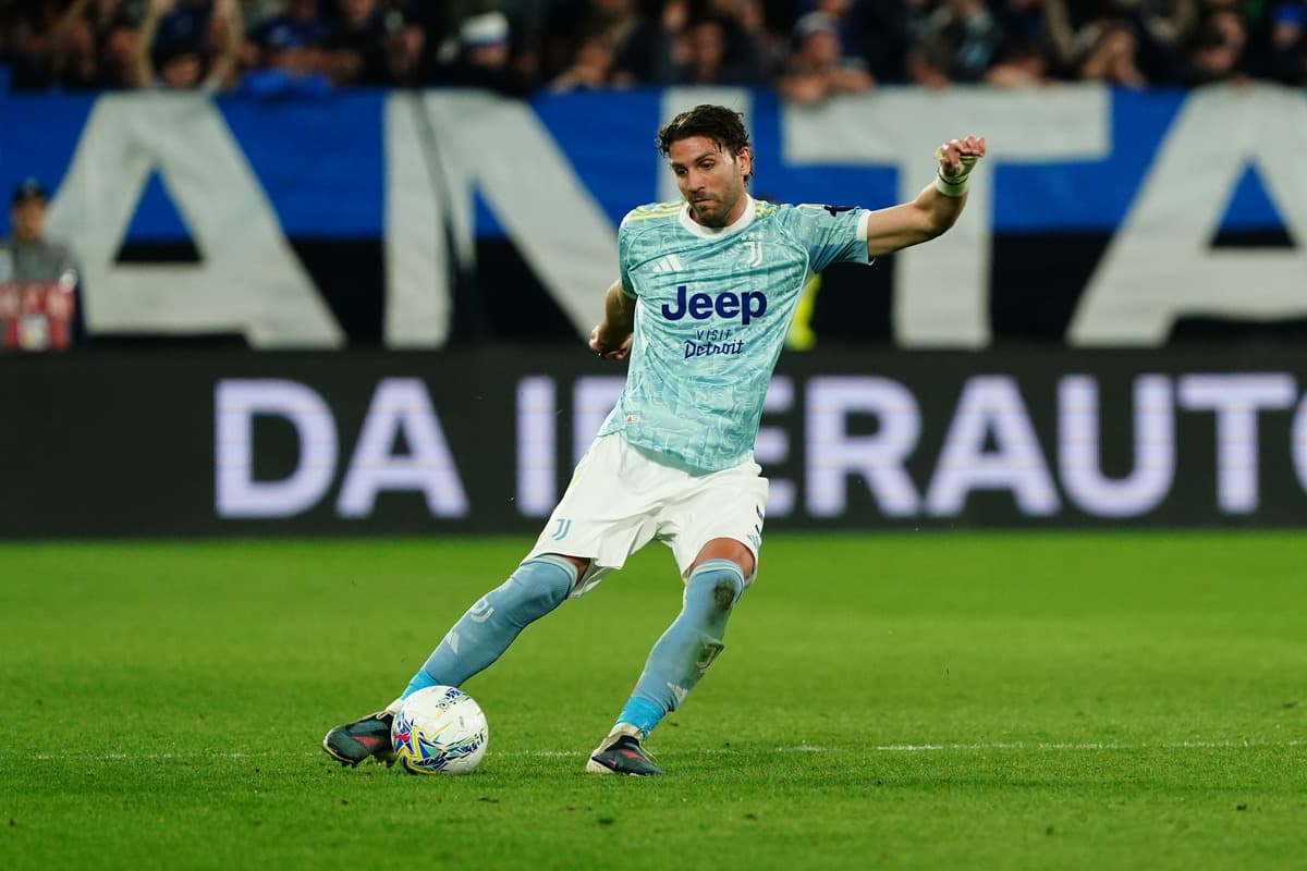 Sky: Juventus midfielder will sign new contract on Friday