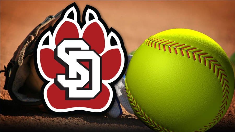 Coyotes celebrate three seniors on Senior Day