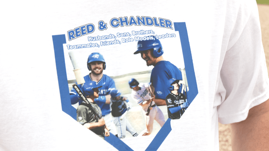 Canaries-amateur baseball exhibition honors Harter, Bakley