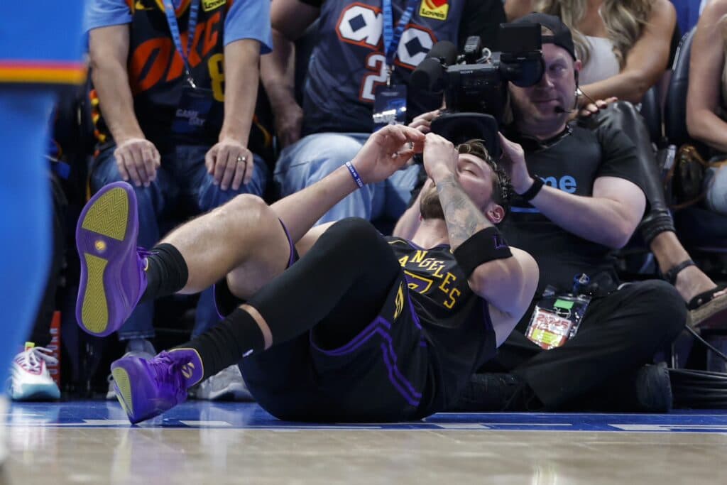 Lakers Expecting Luka Doncic to Miss Rockets Series: Report