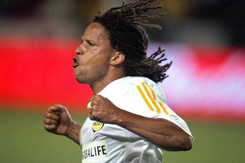 Cobi Jones statue: Sculptors were tasked with creating motion