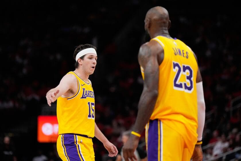 'There's no quit': Lakers' leadership, resilience shines through in series-clinching win