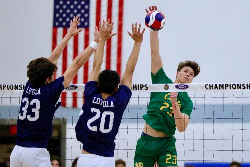 Mira Costa defeats rival Loyola to repeat as Division 1 boys' volleyball champions