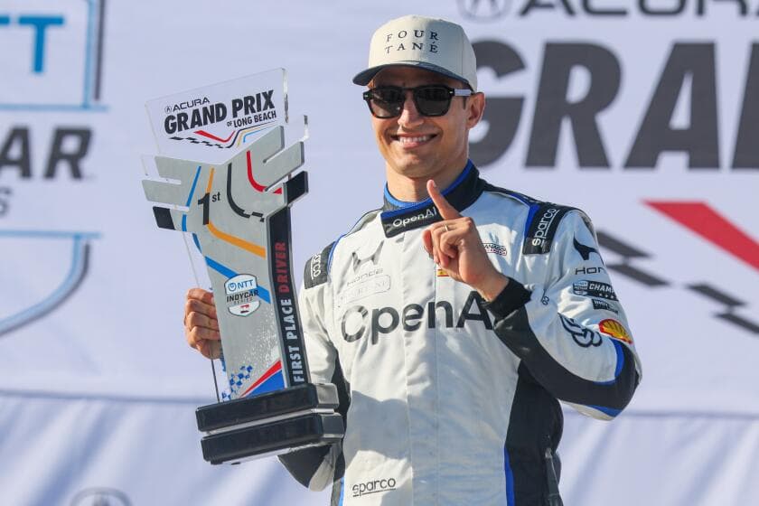 Quick final pit stop helps Alex Palou win Long Beach Grand Prix