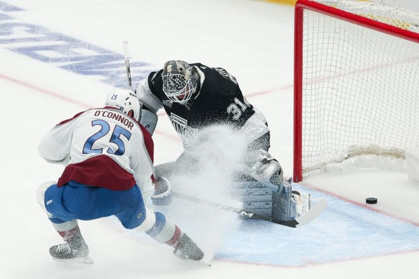 King lose again to Avalanche, who take commanding 3-0 series lead