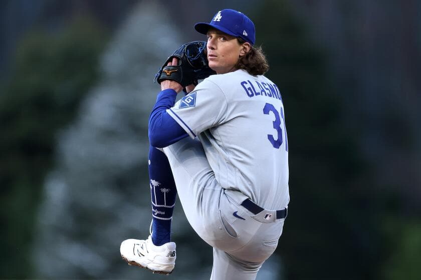 Tyler Glasnow weathers cold, leads Dodgers to win at Colorado