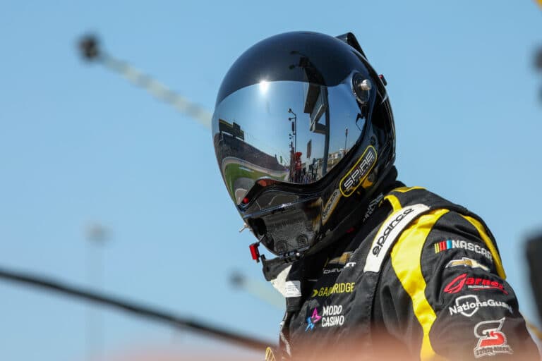 Daniel Suárez Slams the Dover Wall After a Catastrophic Pit Crew Failure
