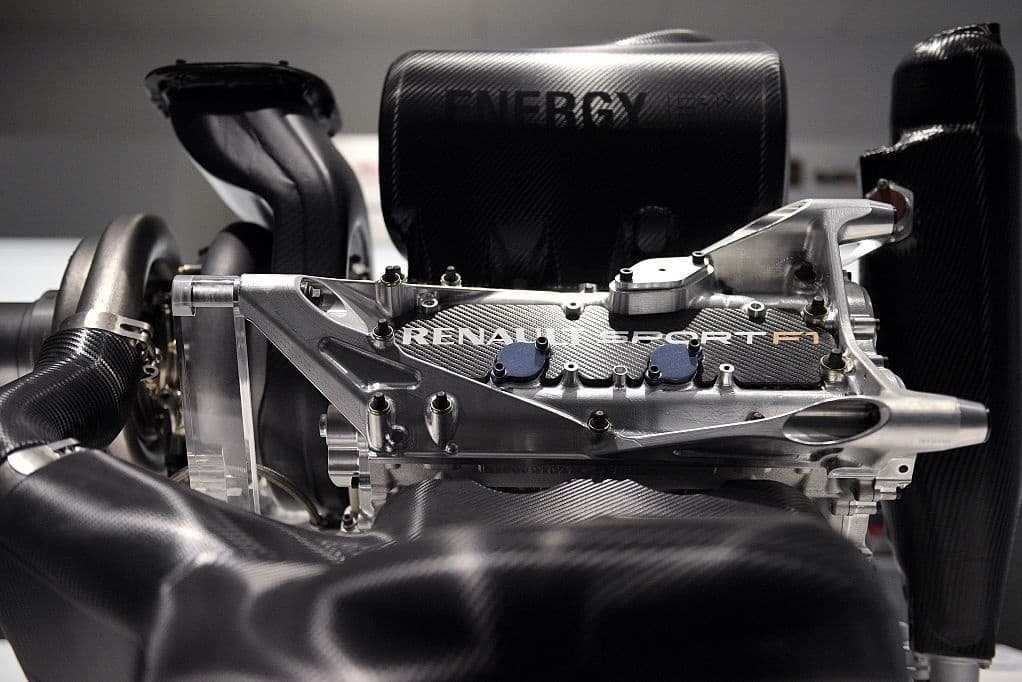 FIA agrees with F1: "We cannot be hostage to automotive companies"