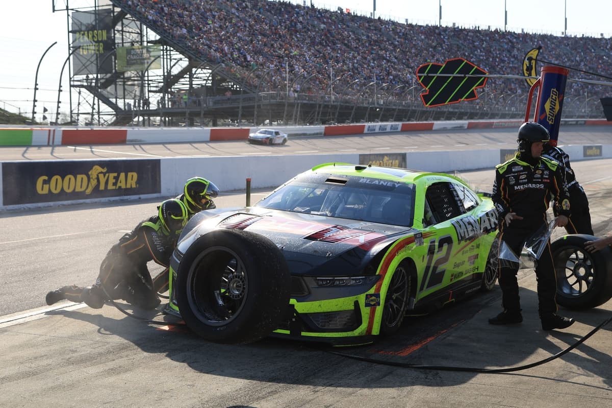 Team Penske makes a change to Ryan Blaney's pit crew