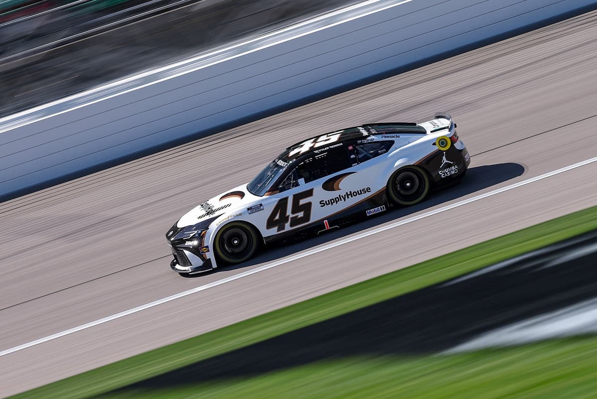 NASCAR Cup Kansas starting lineup: Tyler Reddick beats Denny Hamlin to pole