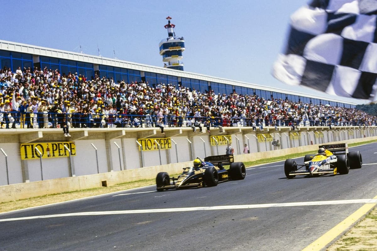 On this day: Ayrton Senna beats Nigel Mansell to victory by 0.01s
