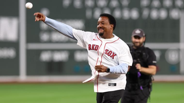 Pedro Martinez Gives Huge Praise To Red Sox Rookie Connelly Early