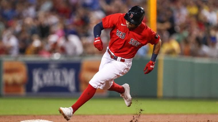 Report: Former Red Sox Outfielder Agrees To Minor League Contract With AL East Rival