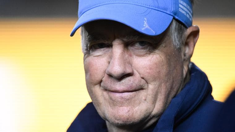 Watch Bill Belichick Make Surprise Savannah Bananas Appearance