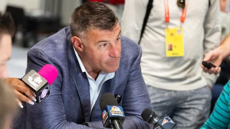 Patriots Reportedly Make Decision On Mike Vrabel's Immediate Future