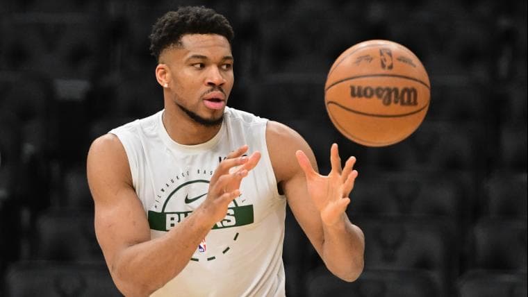 Celtics Predicted To Lose Giannis Antetokounmpo Sweepstakes To Eastern Conference Foe