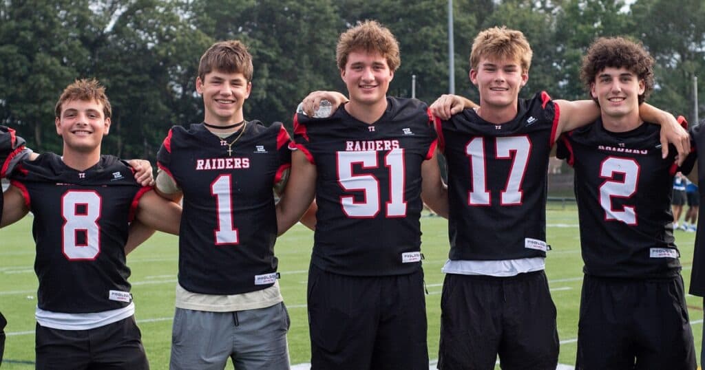 Wellesley (MA) football promotes assistant to head coach