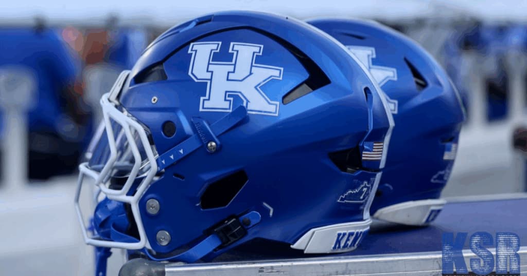Kentucky lands commitment from OT Ian Walker