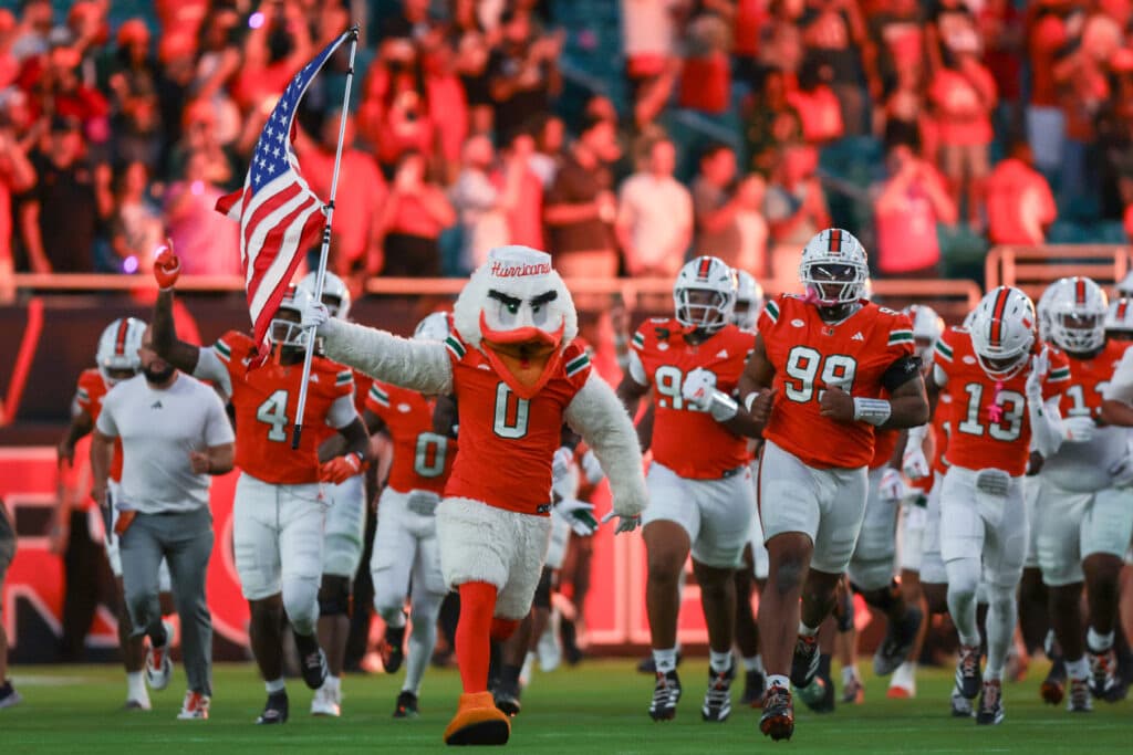 Miami stays red-hot, makes another move up team recruiting rankings