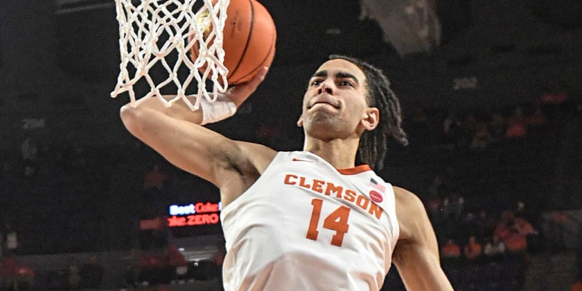 Charleston transfer, former Duke, Clemson center Christian Reeves commit to Kansas