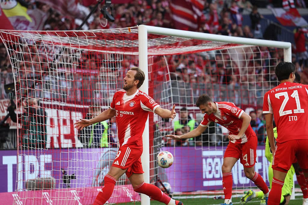 Bayern capitalize on Dortmund's stumble to win 35th Bundesliga title 🏆