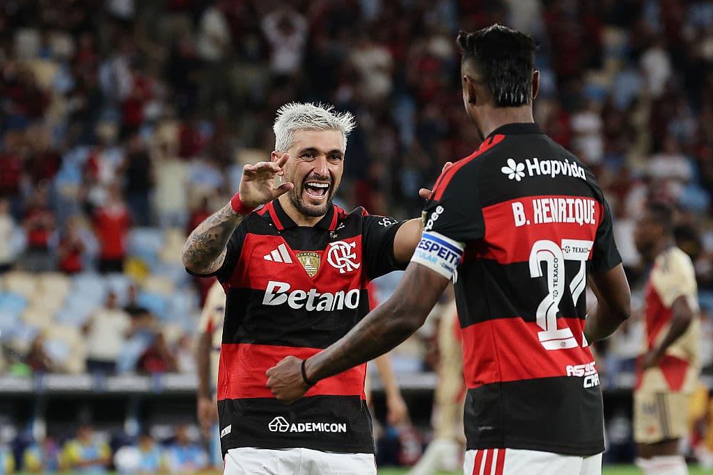 📹 Flamengo stroll past Medellín and stay 100% in the Libertadores
