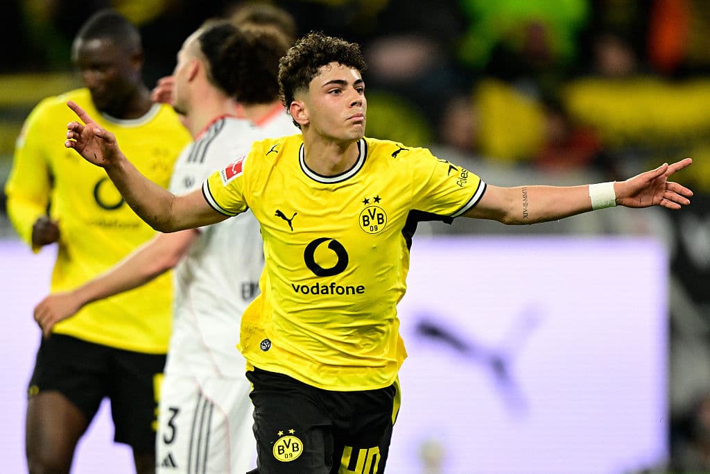 🚨 Samuele Inacio, Dortmund's go-to man to seal the Bundesliga