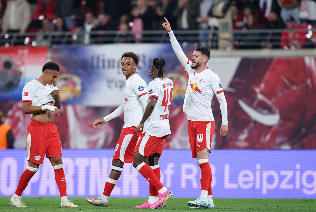 Brazilian scores, Leipzig win five on the trot and close on UCL