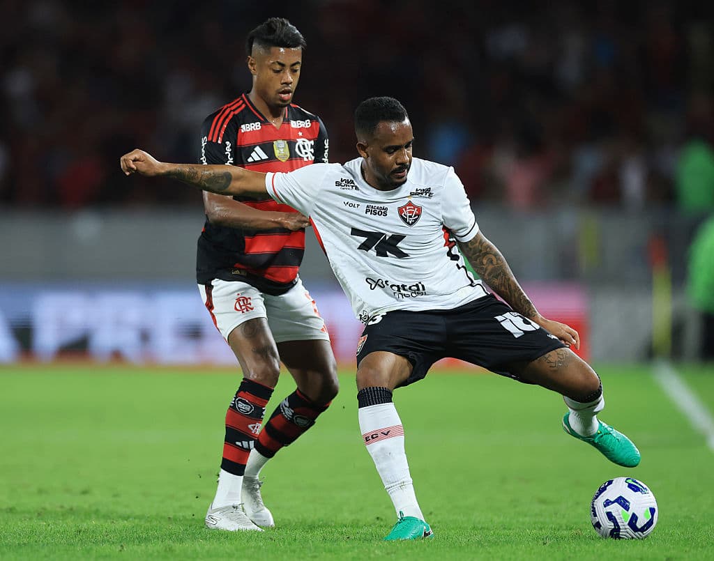 Flamengo blow lead to Vitória, knocked out of the Copa do Brasil