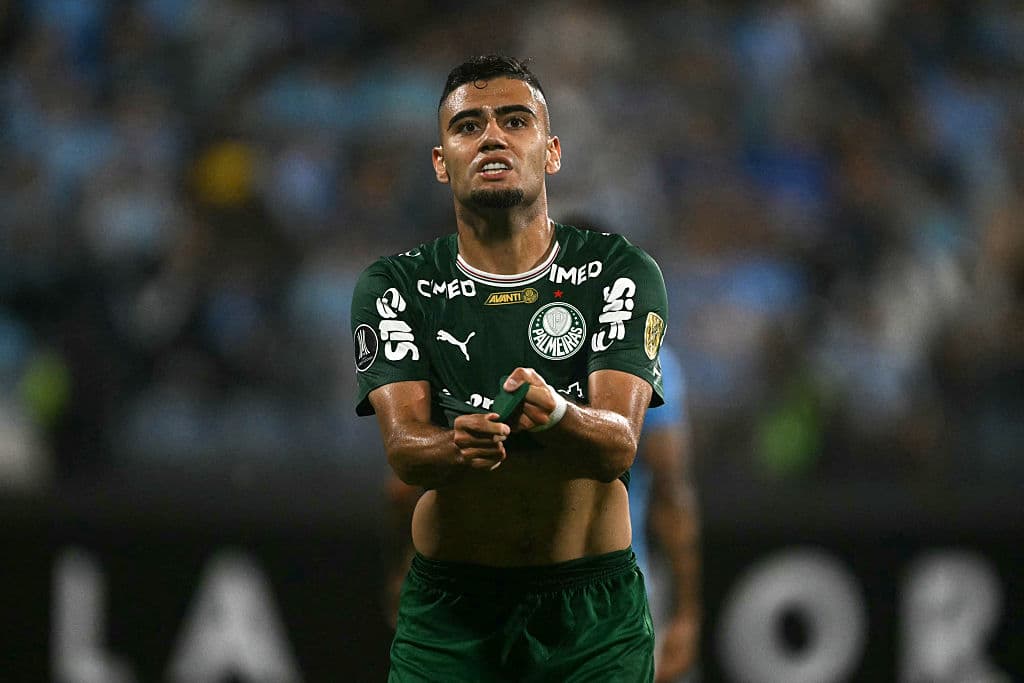 📹 Palmeiras director blasts refereeing, cites rule over disallowed goal