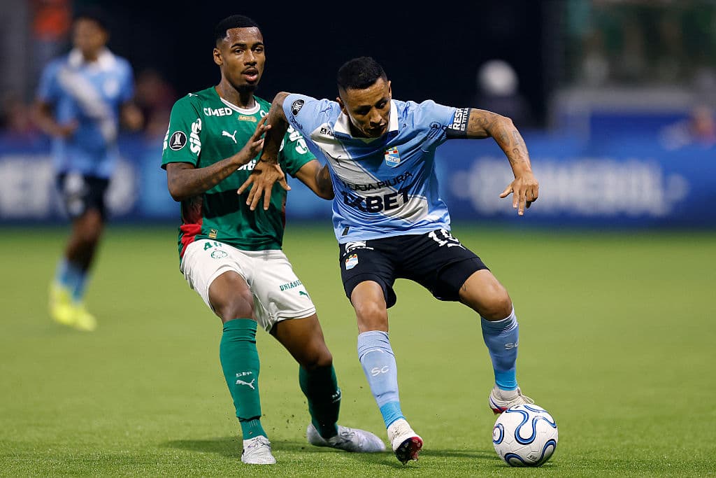 Palmeiras beat Sporting Cristal for first Libertadores win