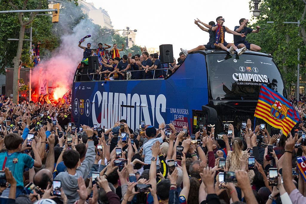 🥐 Party in Barcelona, tension in Madrid... 5️⃣ stories to start Tuesday