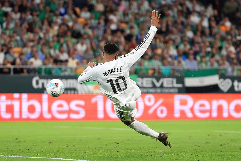 Mbappé hits 100 games for Real with ridiculous numbers 😯