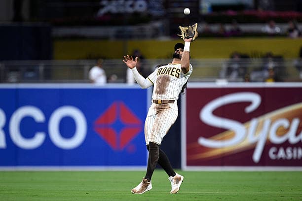 Padres on four-game win streak, sights on series sweep