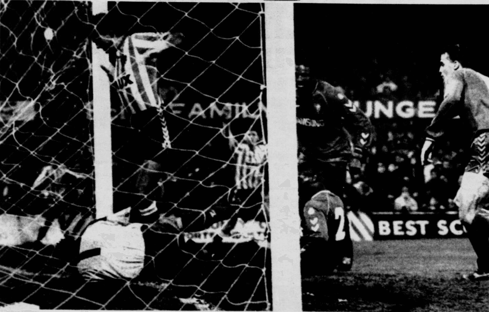 On This Day (23 April 1991) Ball Sees Red And Smith Fumes As Sunderland Drop Two Vital Points