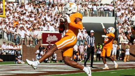 Grading the Giants' Day 2 picks from the 2026 NFL Draft, including Colton Hood