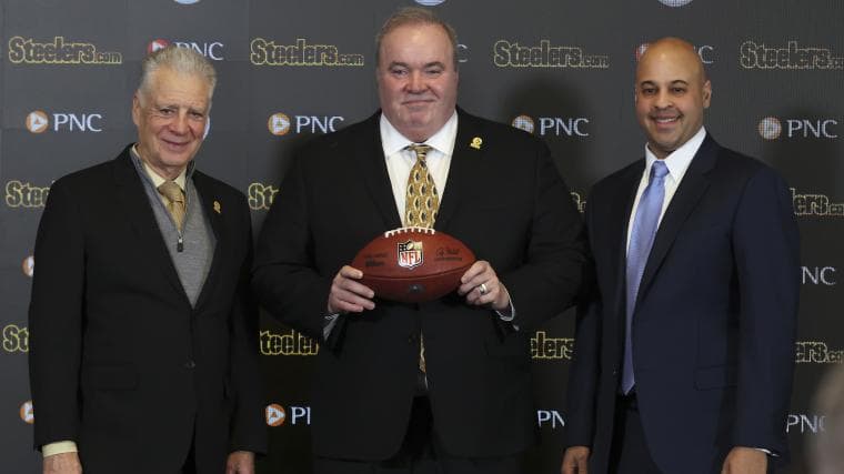 NFL Analyst Explains Why 'Complacent' Steelers Re-Signing Aaron Rodgers Is 'Pointless'