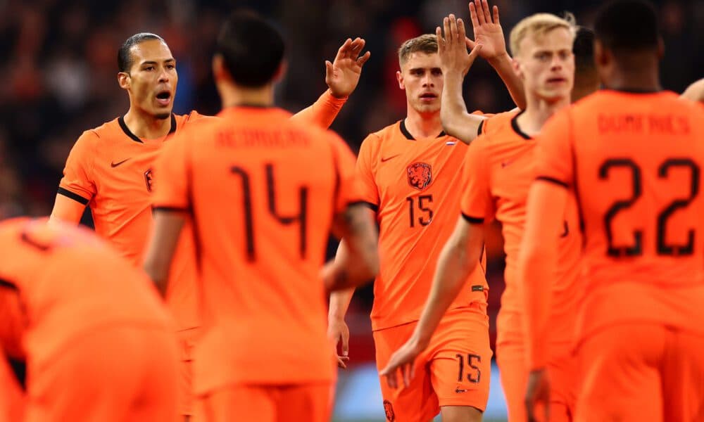 Tottenham Hotspur defender Micky van de Ven would choose Liverpool over Manchester United should Reds come calling