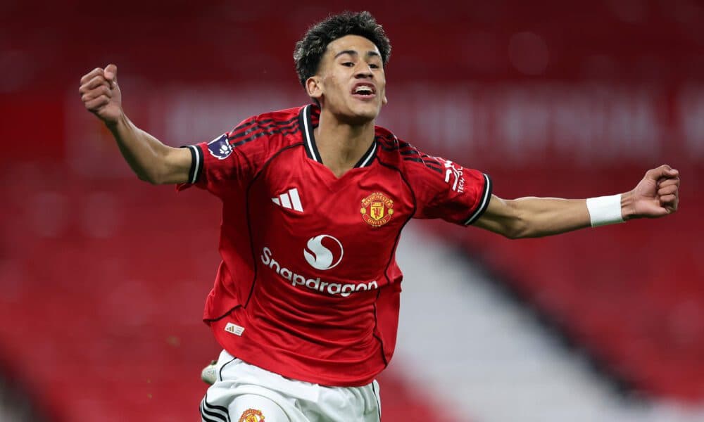 JJ Gabriel training with Manchester United first-team ahead of Brentford game