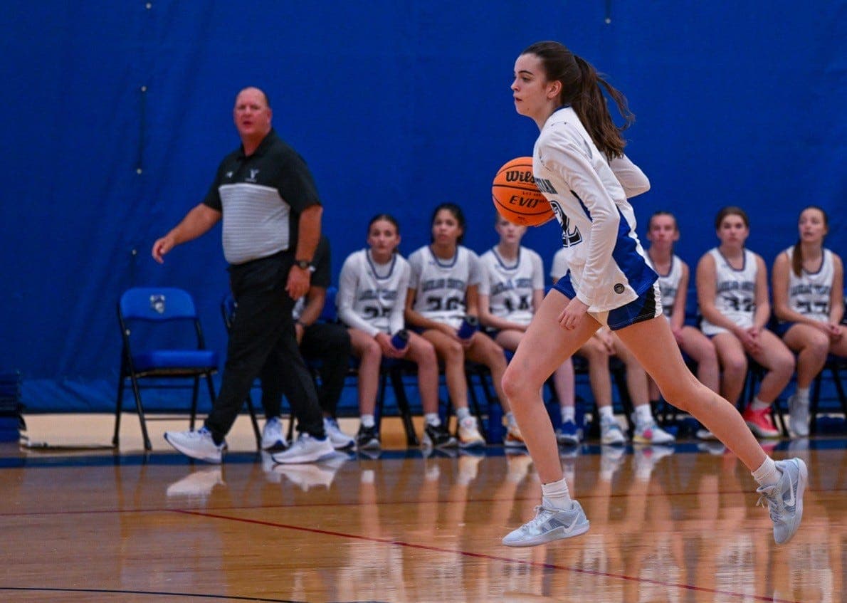 Longtime Lakeland Christian basketball coach Mike Carl steps down