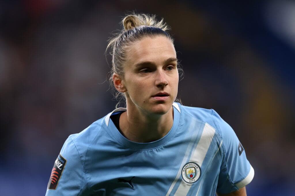 Vivianne Miedema thanks fans for support after Manchester City absence due to family matter
