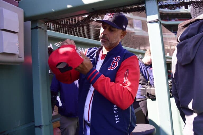 Phillies spoke to surprise replacement candidate before firing manager Rob Thomson