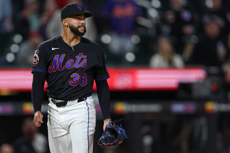 Mets closer Devin Williams takes walk of shame after teammate’s mistake